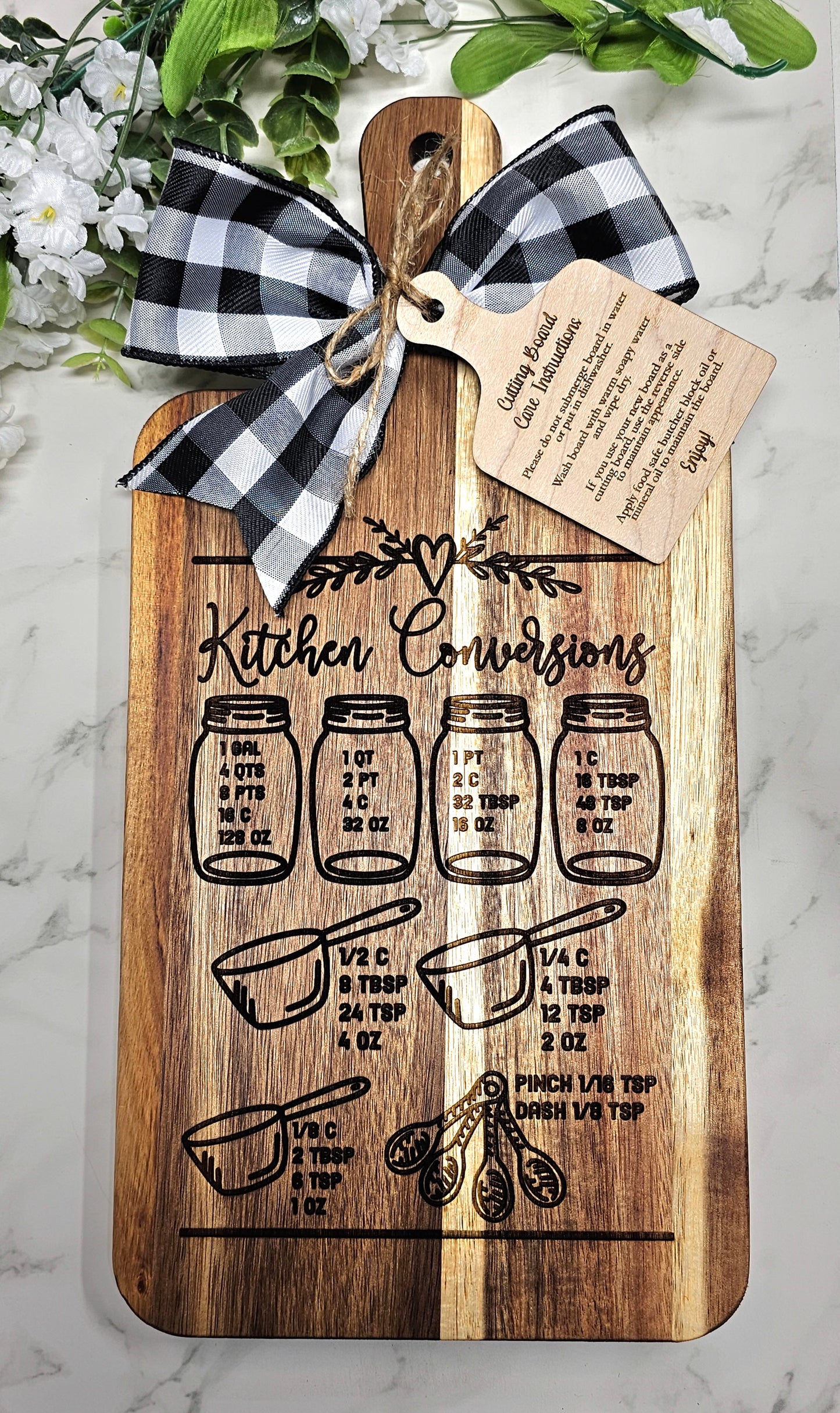 Engraved Cutting Board - Kitchen Conversions